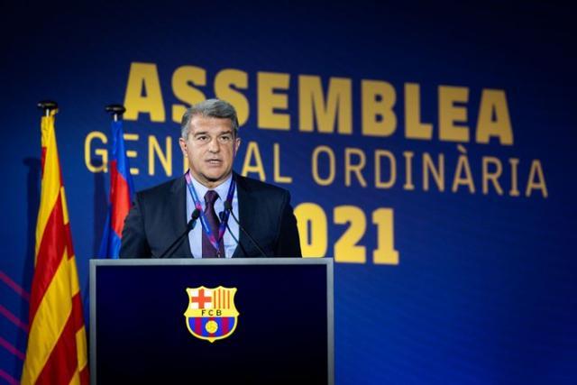 爱游戏数字互动-巴萨会员大会因比赛首次中断 今季预计扭亏为盈