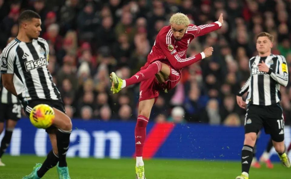 爱游戏官方平台-23岁的他成斯洛特走向复兴的保障：射术精湛能力全面，姆巴佩点赞